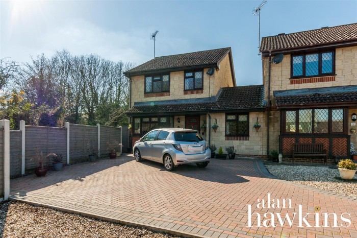 View Full Details for Fox Brook, Royal Wootton Bassett SN4 8 - EAID:11742, BID:1