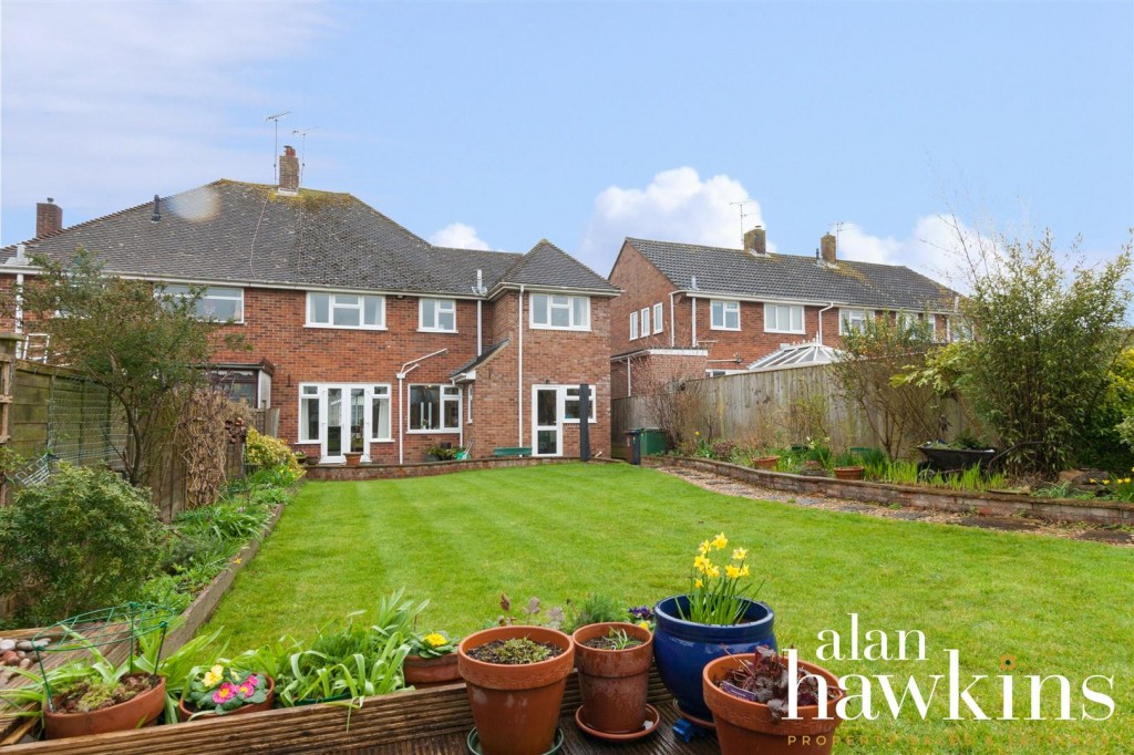 Images for Rowan Drive, Royal Wootton Bassett SN4 7 EAID:11742 BID:1