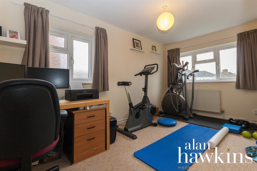 Images for Rowan Drive, Royal Wootton Bassett SN4 7 EAID:11742 BID:1