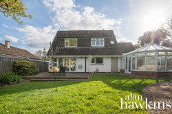 View Full Details for Station Road, Royal Wootton Bassett SN4 7 - EAID:11742, BID:1