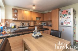 View Full Details for Saffron Close, Royal Wootton Bassett. - EAID:11742, BID:1