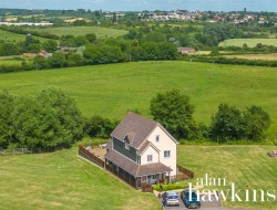 View Full Details for Vastern, Royal Wootton Bassett, Swindon - EAID:11742, BID:1