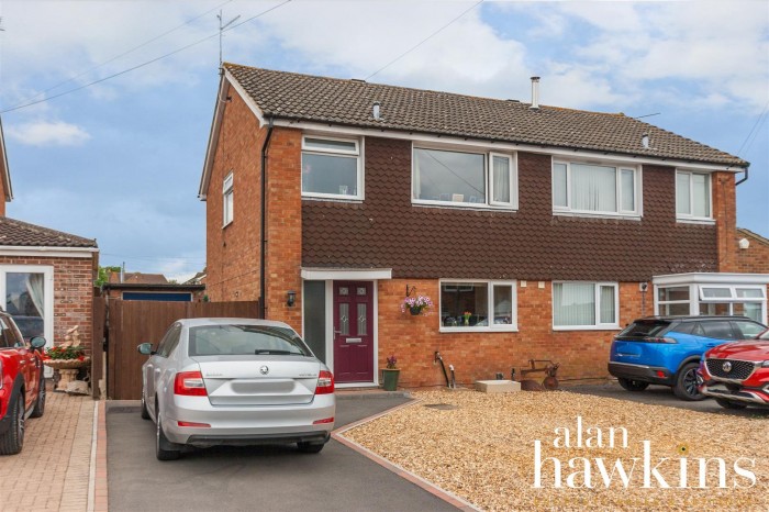 View Full Details for Tennyson Road, Royal Wootton Bassett SN4 8 - EAID:11742, BID:1