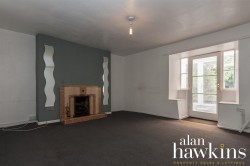 View Full Details for Wood Street, Royal Wootton Bassett - EAID:11742, BID:1