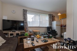 View Full Details for Shakespeare Road, Royal Wootton Bassett SN4 8 - EAID:11742, BID:1