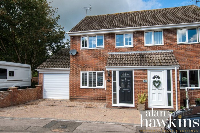 View Full Details for Leslie Close, Freshbrook, Swindon - EAID:11742, BID:1