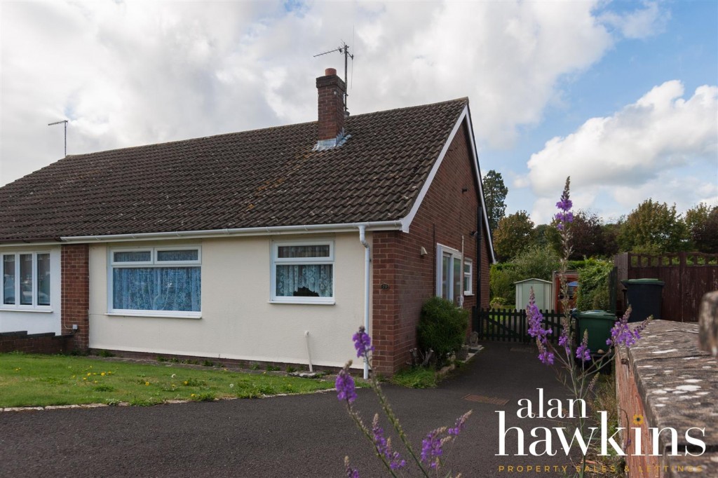 Images for Clarendon Drive, Royal Wootton Bassett SN4 8 EAID:11742 BID:1