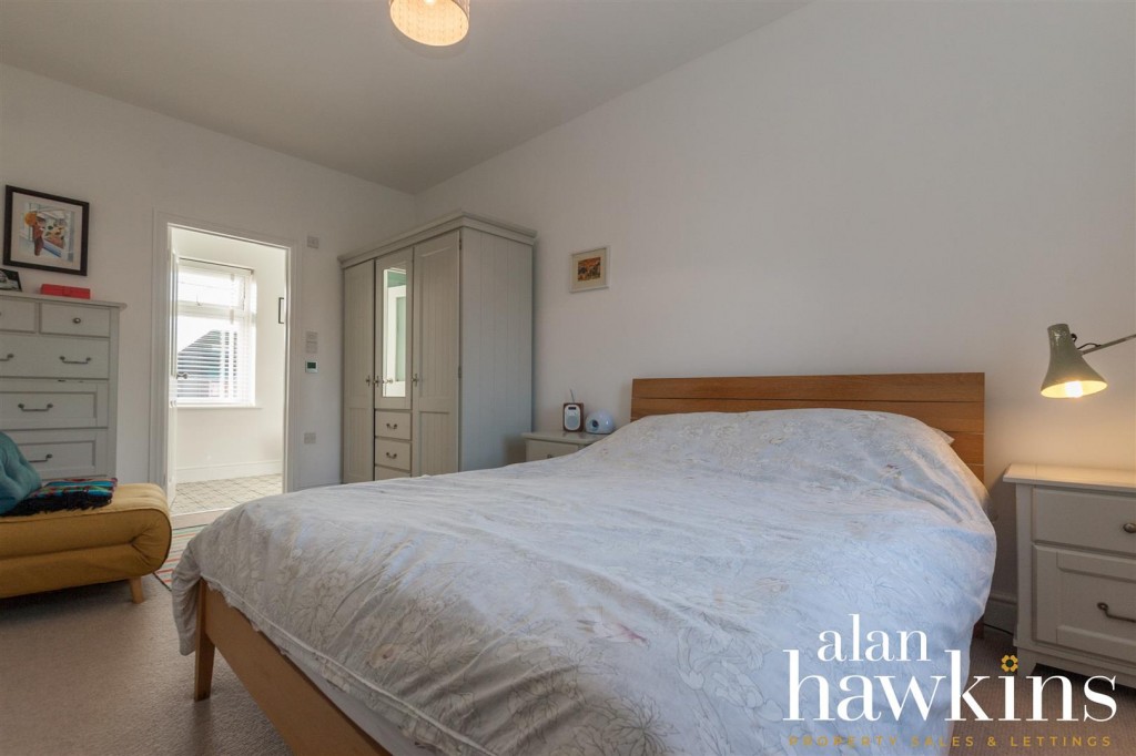 Images for Pavenhill, Purton, Swindon Sn5 4 EAID:11742 BID:1