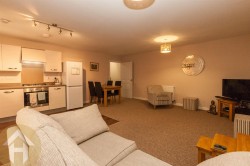 View Full Details for Buxton Way, Royal Wootton Bassett - EAID:11742, BID:1