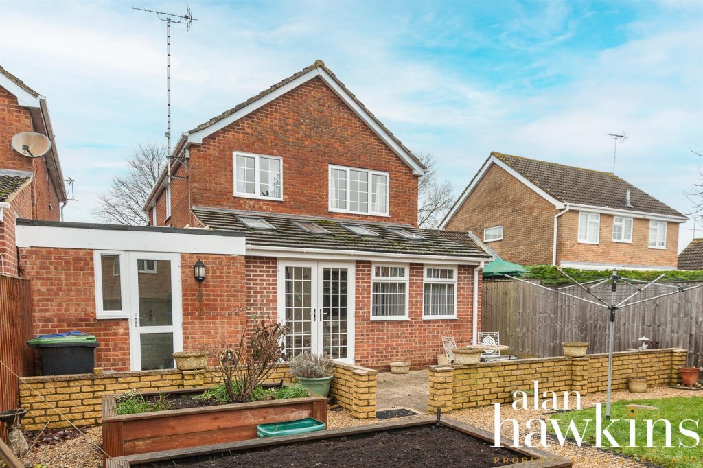 Images for Kingsley Avenue, Royal Wootton Bassett SN4 8 EAID:11742 BID:1
