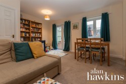 View Full Details for Hart Close, Royal Wootton Bassett - EAID:11742, BID:1