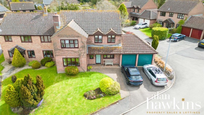 View Full Details for Salt Spring Drive, Royal Wootton Bassett SN4 7 - EAID:11742, BID:1