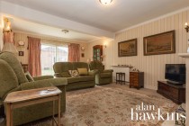 Images for Longleaze, Royal Wootton Bassett SN4 8