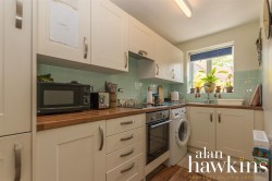 View Full Details for High street, Purton SN5 4 - EAID:11742, BID:1