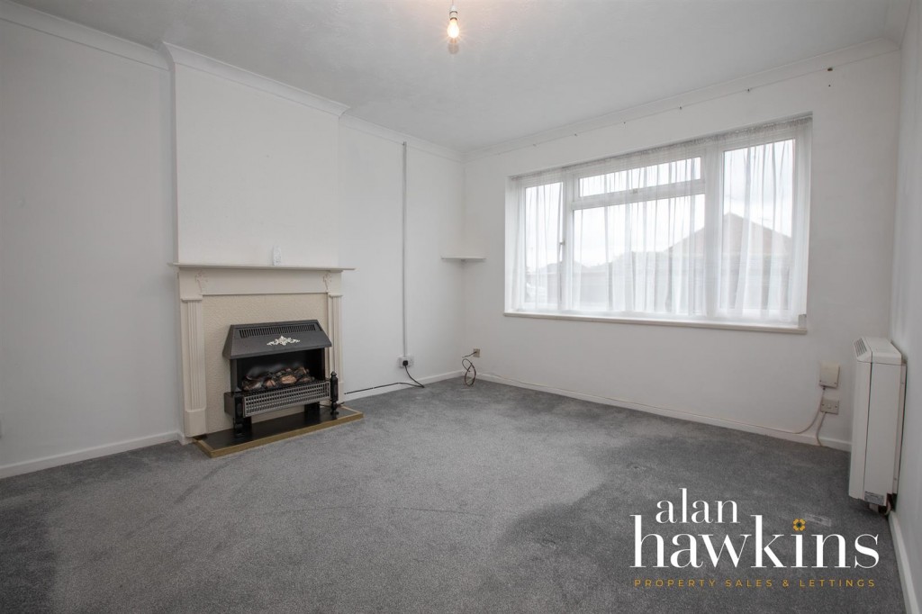 Images for Byron Avenue, Royal Wootton Bassett SN4 EAID:11742 BID:1