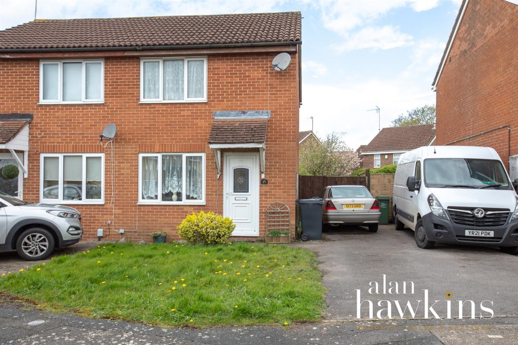 Images for Bardsey Close, Royal Wootton Bassett EAID:11742 BID:1