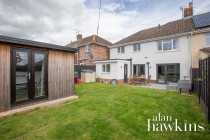 Images for Longleaze, Royal Wootton Bassett SN4 8