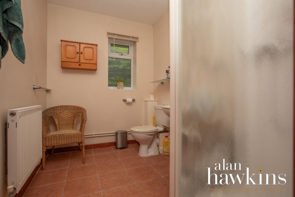 Images for Greenhill, Royal Wootton Bassett SN4 8 EAID:11742 BID:1