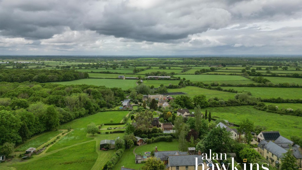 Images for Greenhill, Royal Wootton Bassett SN4 8 EAID:11742 BID:1