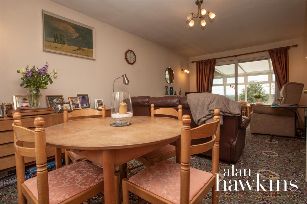 Images for Greenhill, Royal Wootton Bassett SN4 8 EAID:11742 BID:1