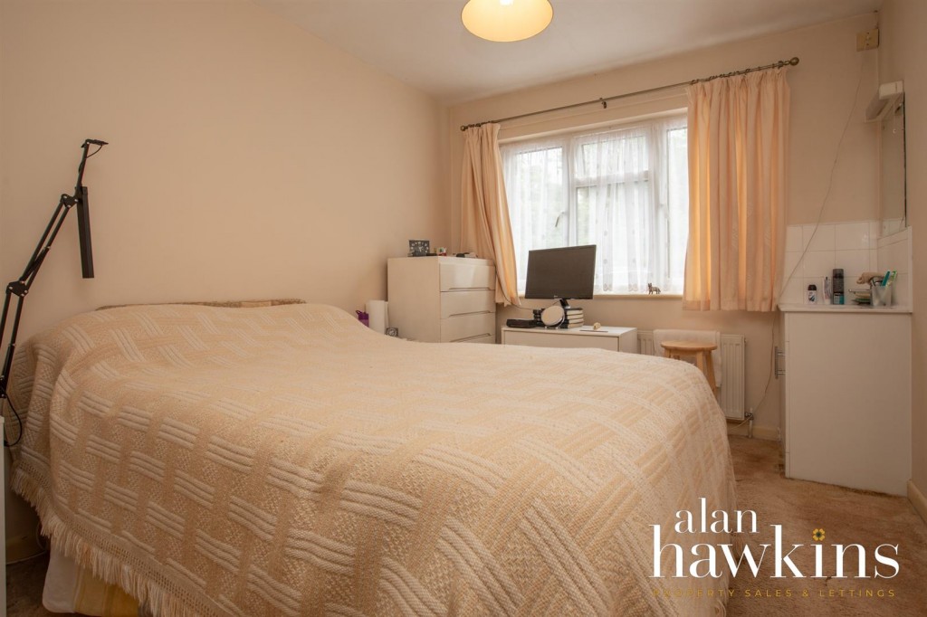 Images for Greenhill, Royal Wootton Bassett SN4 8 EAID:11742 BID:1