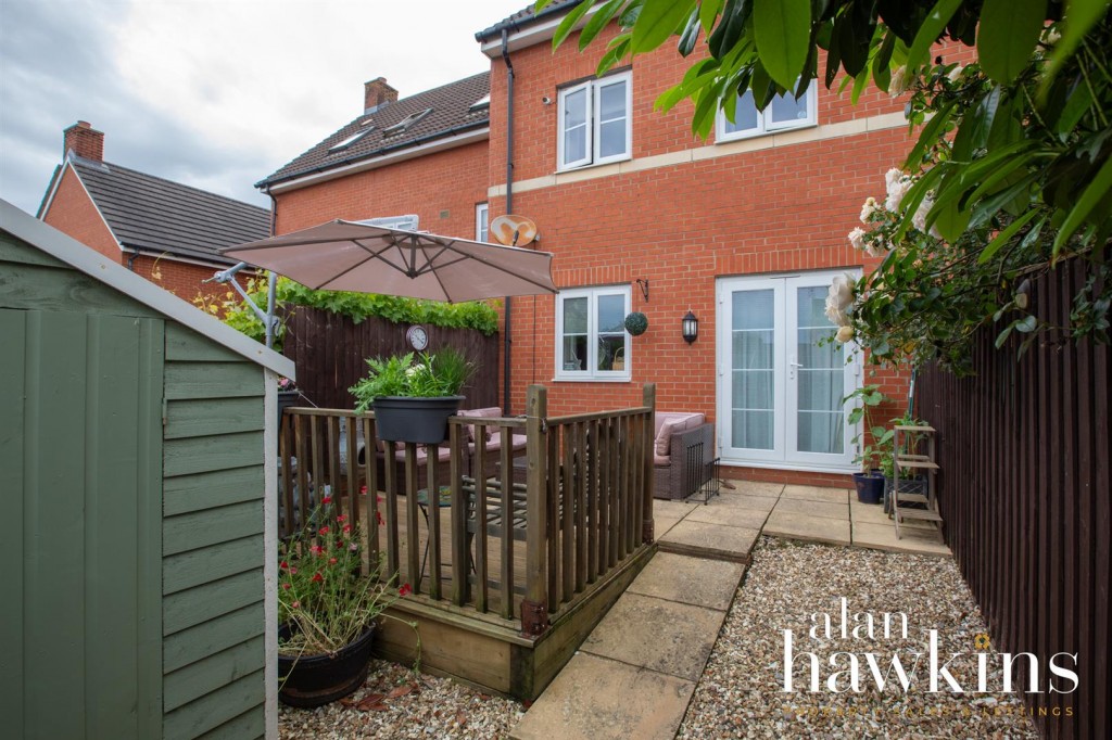 Images for Hart Close, Royal Wootton Bassett SN4 7 EAID:11742 BID:1