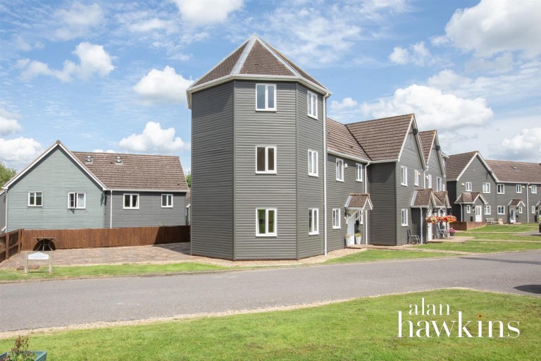 Vastern, Royal Wootton Bassett, Swindon