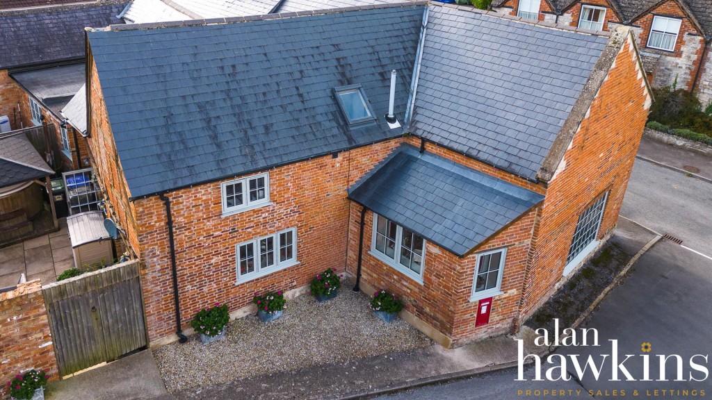 Images for Bradenstoke, Chippenham EAID:11742 BID:1