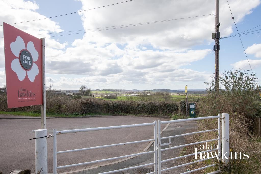 Images for Springfield Crescent, Royal Wootton Bassett SN4 7 EAID:11742 BID:1