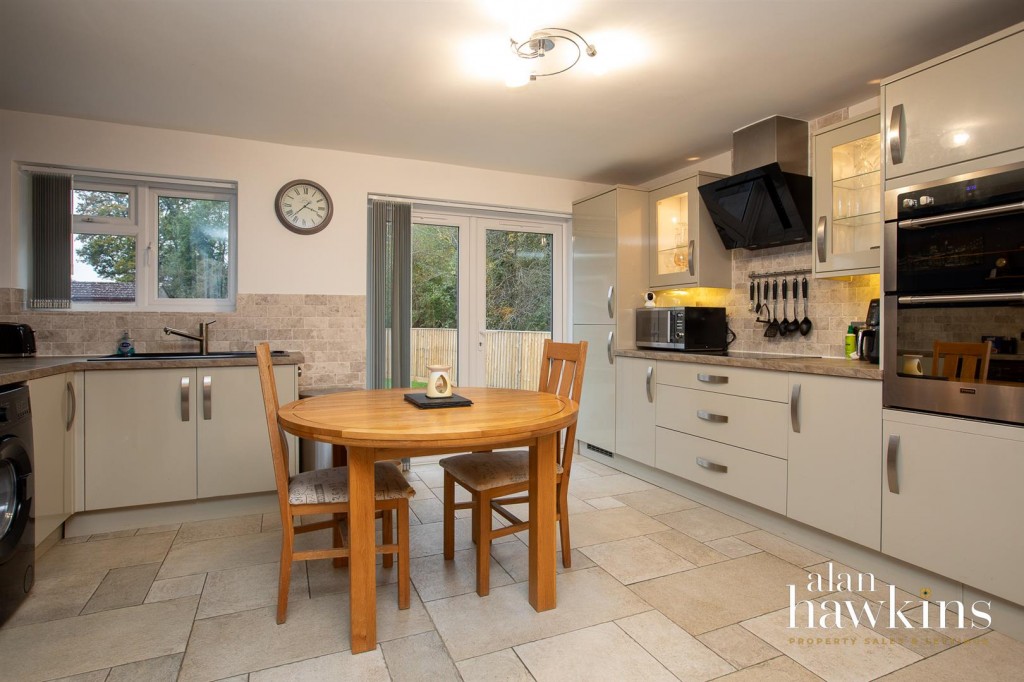 Images for Wharf Road, Wroughton, Swindon EAID:11742 BID:1