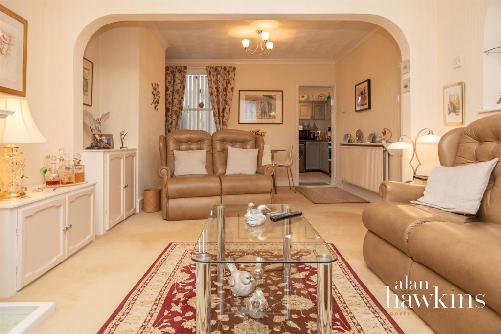 Images for Restrop Road, Purton SN5 4 EAID:11742 BID:1