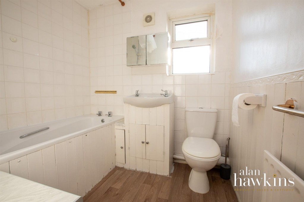 Images for Pendennis Road, Freshbrook EAID:11742 BID:1