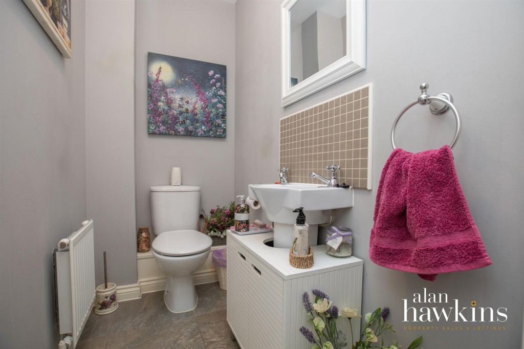 Images for Blain Place, Royal Wootton Bassett SN4 8 EAID:11742 BID:1
