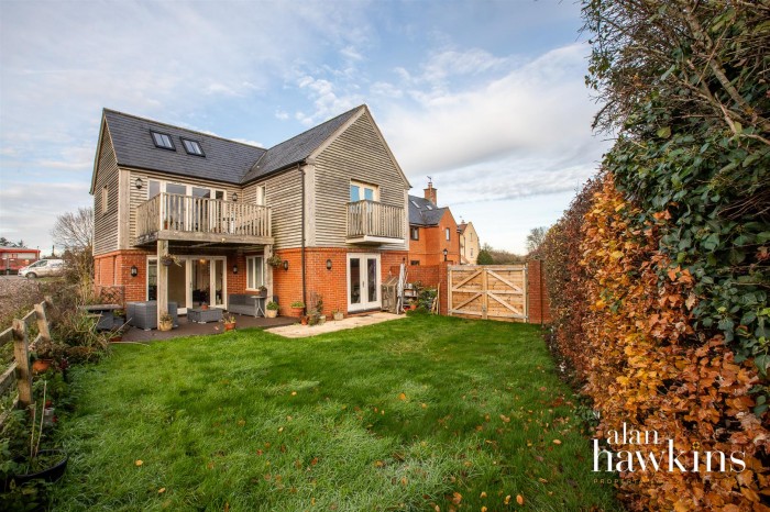 View Full Details for Brooklands, Royal Wootton Bassett - EAID:11742, BID:1