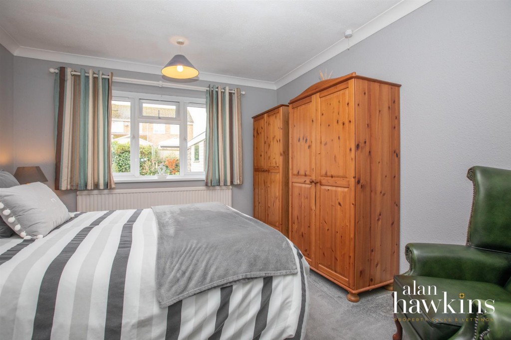 Images for Gainsborough Avenue, Royal Wootton Bassett SN4 EAID:11742 BID:1