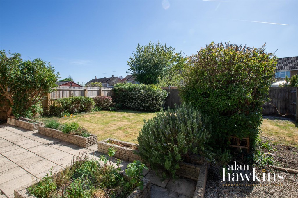 Images for Argosy Road, Lyneham EAID:11742 BID:1