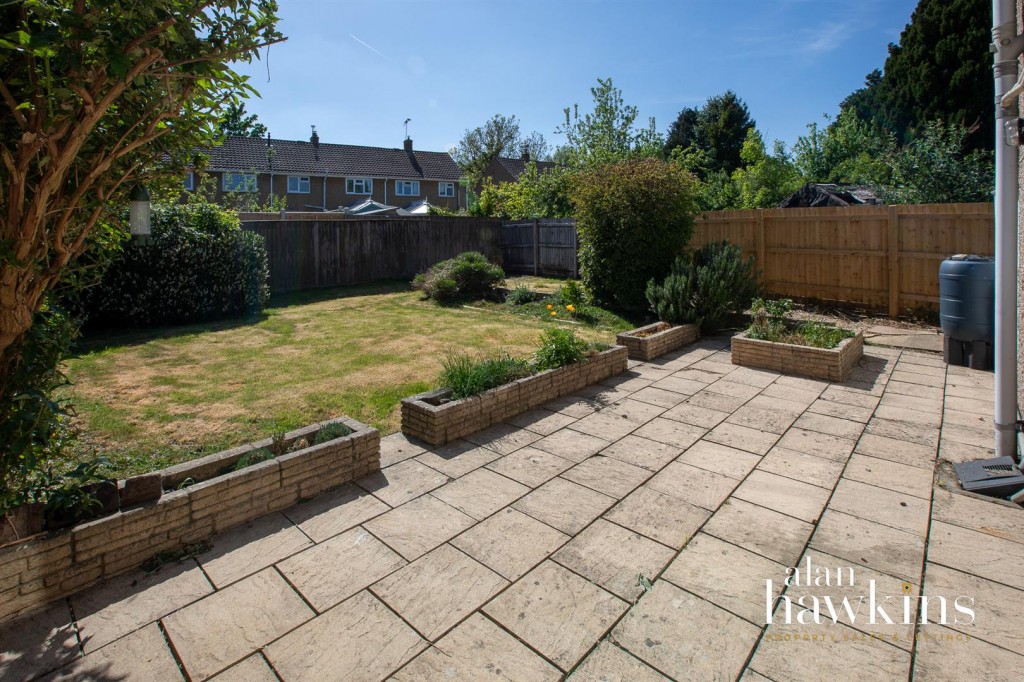 Images for Argosy Road, Lyneham EAID:11742 BID:1