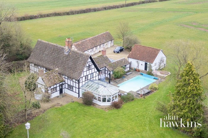 View Full Details for Christian Malford, Chippenham SN15 4 - EAID:11742, BID:1