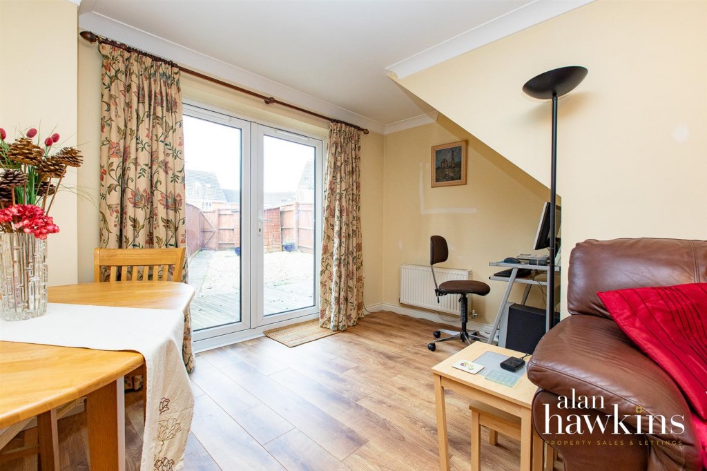 Images for Sprats Barn Crescent, Royal Wootton Bassett SN4 EAID:11742 BID:1
