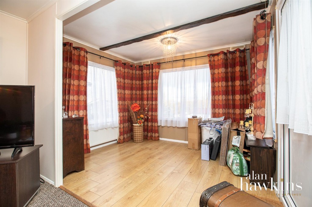 Images for Bungalow Park, Bradenstoke SN15 EAID:11742 BID:1
