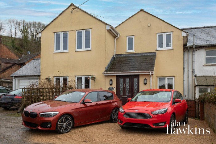 View Full Details for Horns Lane, Broad Town SN4 7 - EAID:11742, BID:1