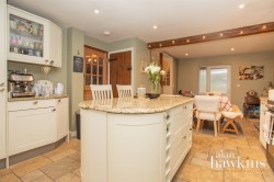 View Full Details for Horns Lane, Broad Town SN4 7 - EAID:11742, BID:1