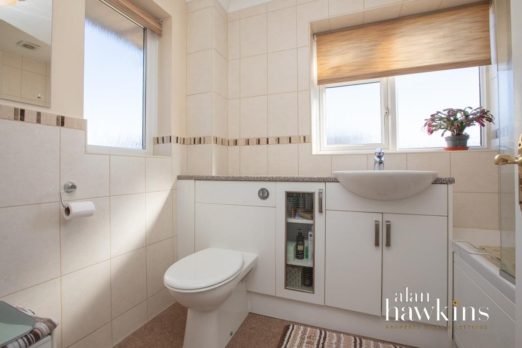 Images for Branscombe Drive, Royal Wootton Bassett, SN4 8 EAID:11742 BID:1