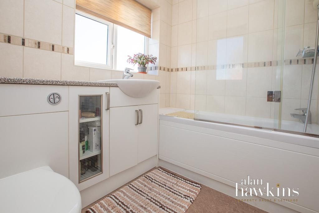 Images for Branscombe Drive, Royal Wootton Bassett, SN4 8 EAID:11742 BID:1