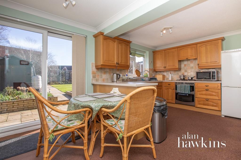 Images for Branscombe Drive, Royal Wootton Bassett, SN4 8 EAID:11742 BID:1