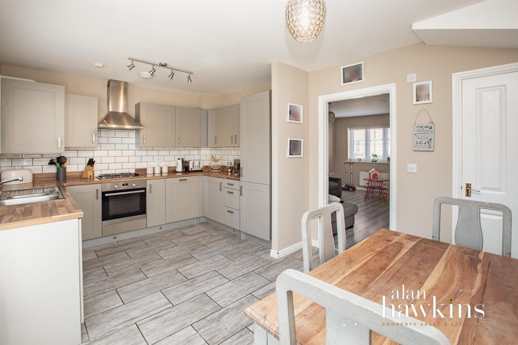 Images for Buxton Way, Royal Wootton Bassett EAID:11742 BID:1