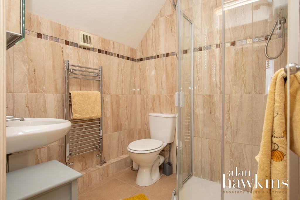 Images for Bradenstoke SN15 4 EAID:11742 BID:1