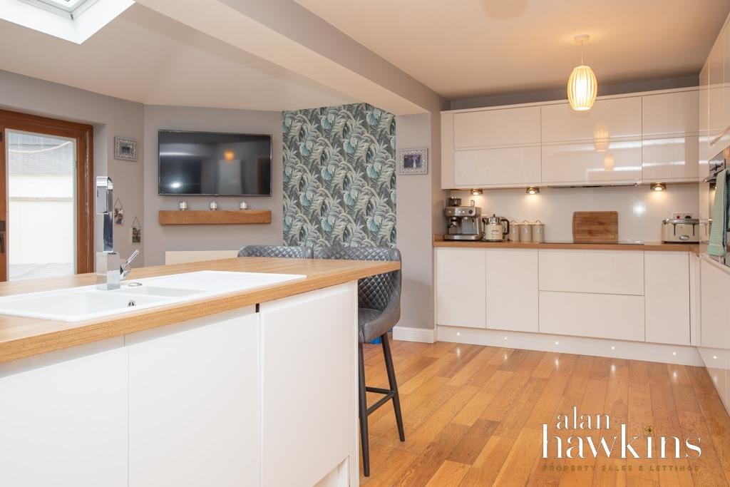 Images for Willowbrook, Purton SN5 4 EAID:11742 BID:1