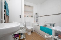Images for Cloatley Crescent, Royal Wootton Bassett SN4 7