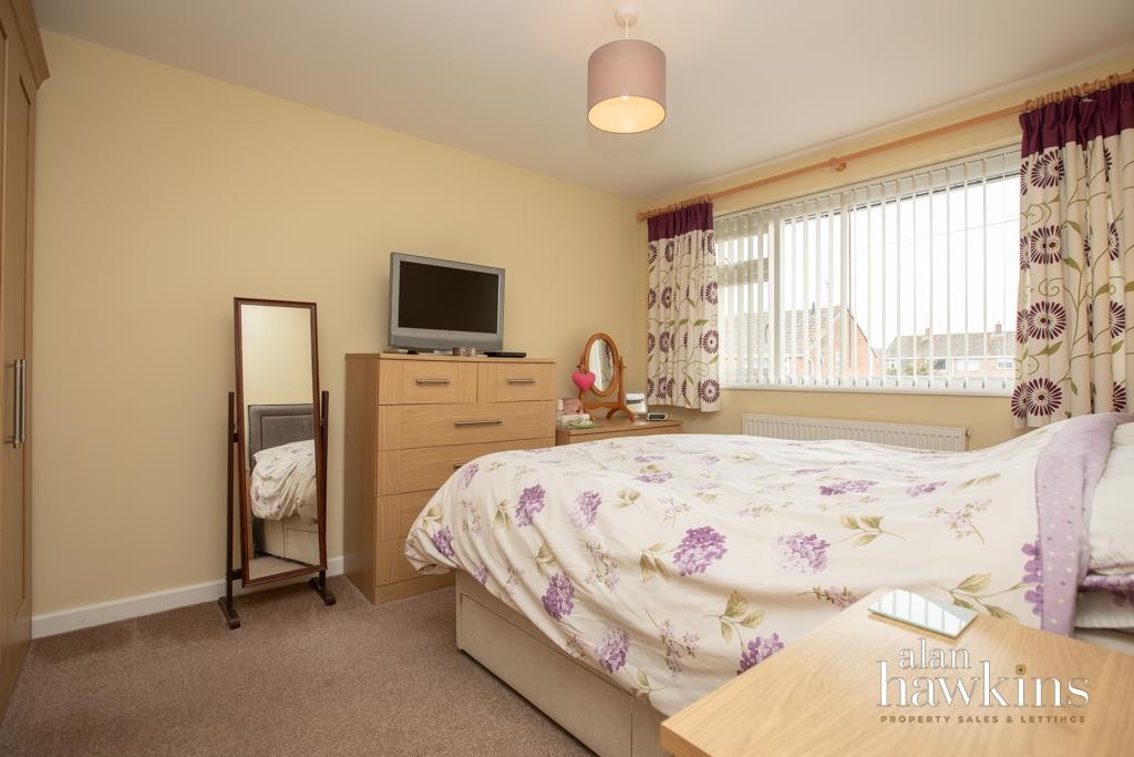 Images for Keats Close, Royal Wootton Bassett Sn4 8 EAID:11742 BID:1